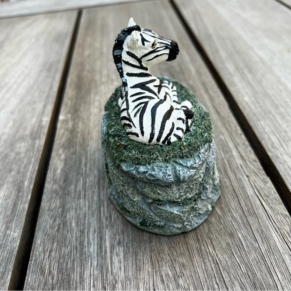 Vintage 1993 Figi Graphics Zebra Ceramic Trinket or Jewelry Box